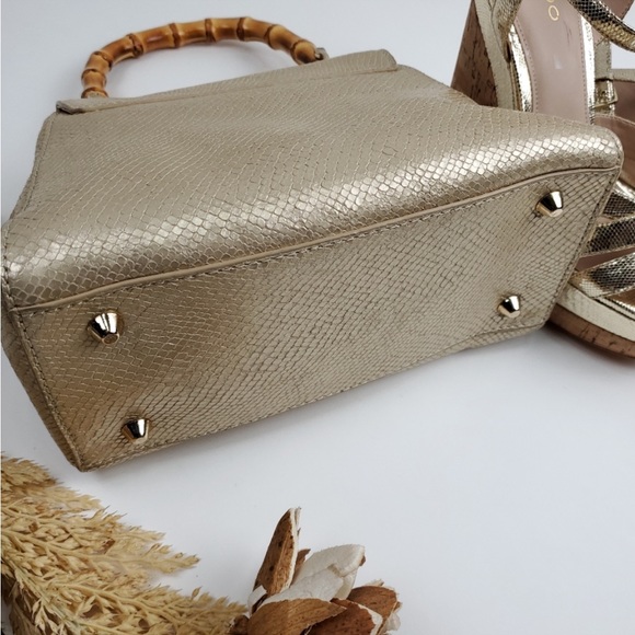 EUC Elaine Turner Champagne Gold snakeskin leather bag with bamboo handle - Picture 7 of 13